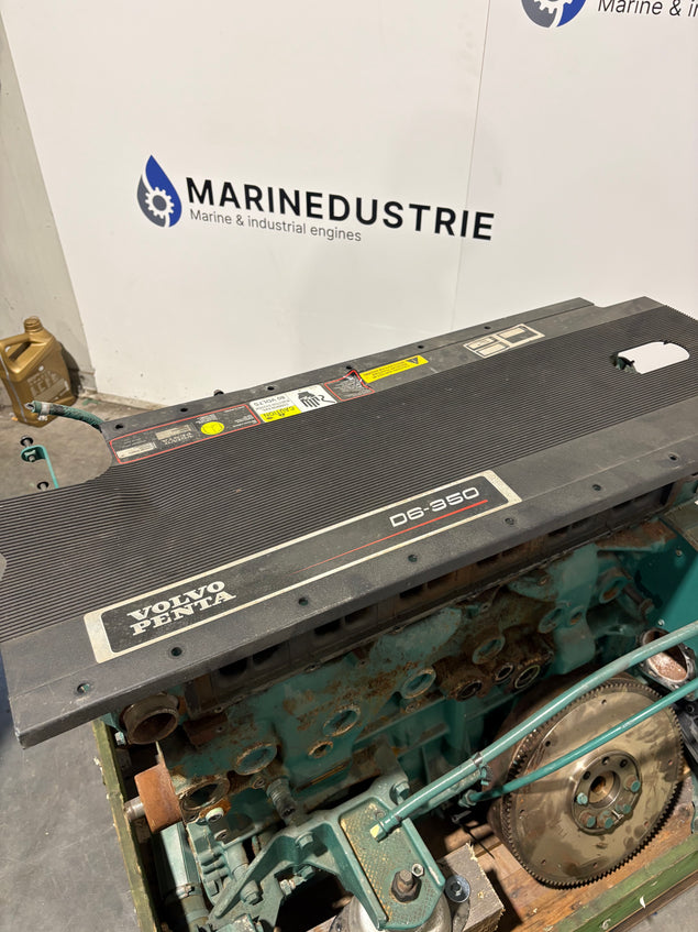Volvo Penta D6-350 - Demontage motor
