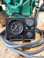 Moteur marin Volvo Penta MD2040 avec boîte de vitesses et tableau de bord