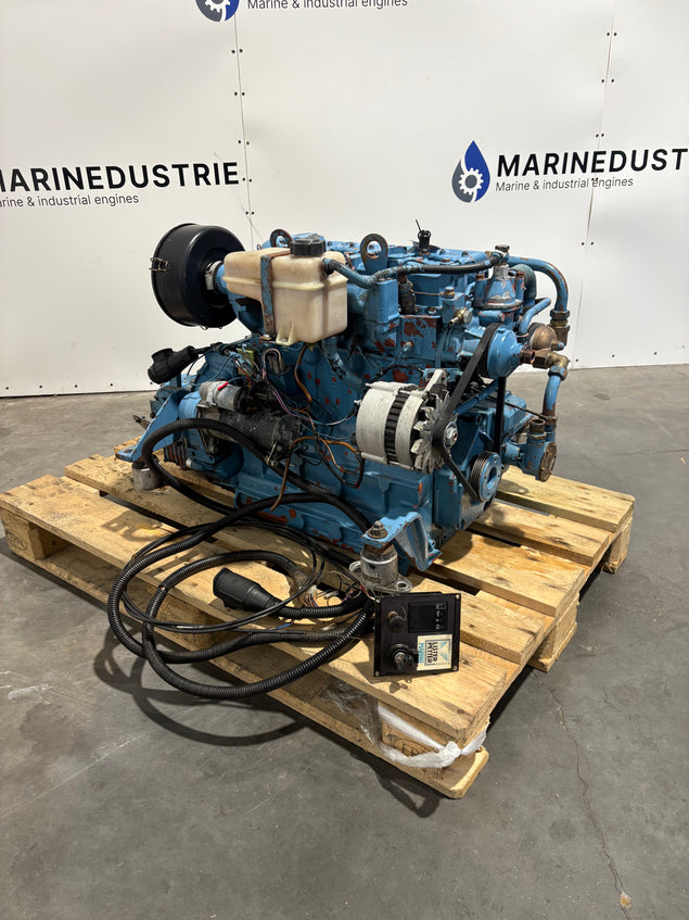 Moteur Lister Petter LPW4 40CV pour bateau
